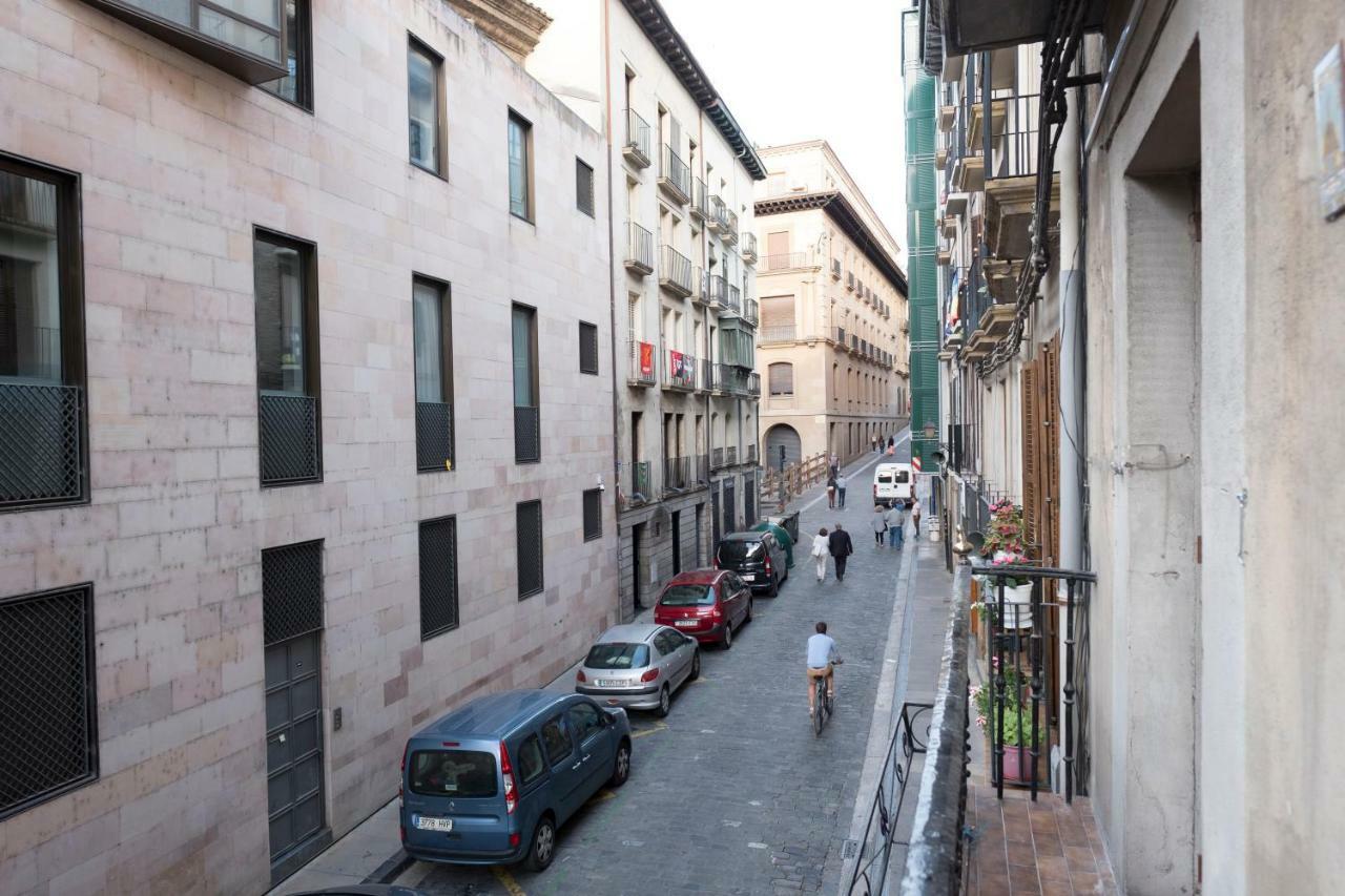 El Mirador De La Cuesta De Santo Domingo Apartman Pamplona Kültér fotó